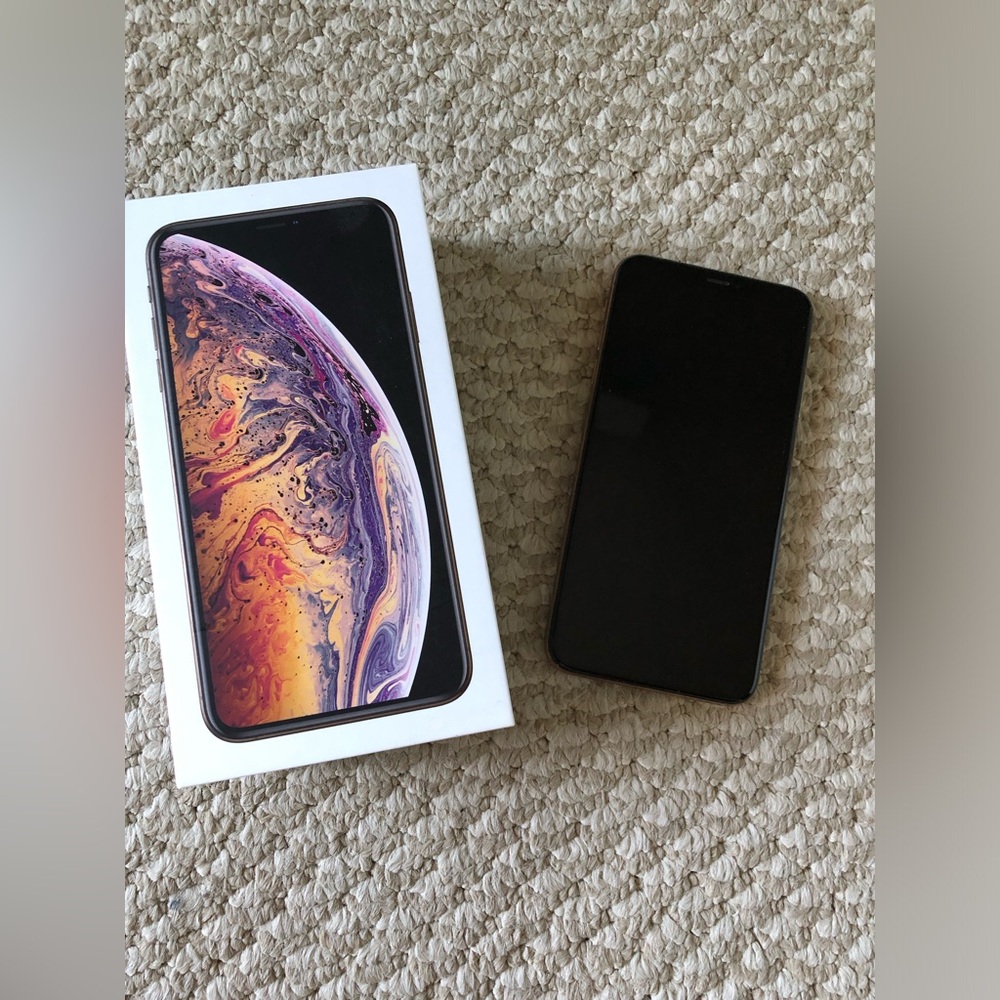 Apple IPhone XS Max 64GB Unlocked Gold